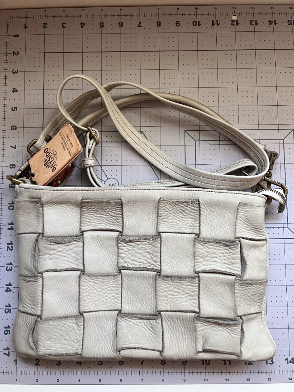 Italian leather crossbody with adjustable shoulder strap bag in ice color NWT